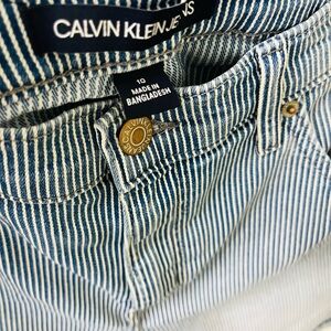 🍂Transition into fall with Calvin Klein Women's Blue Pinstripe Jean Shorts